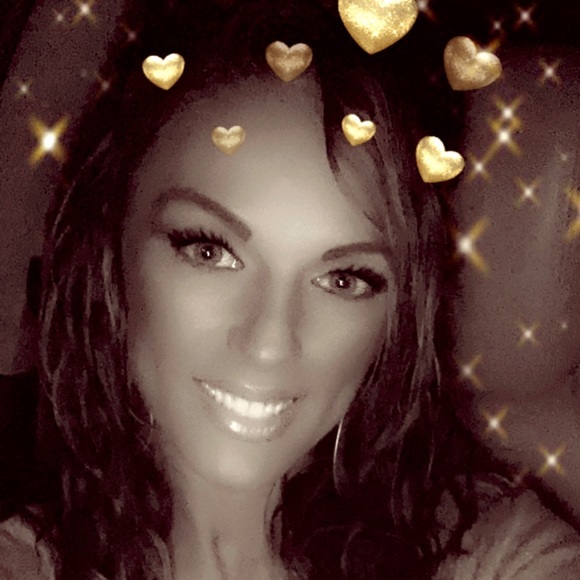 Meet your Posher, Jessica - Picture 3 of 8